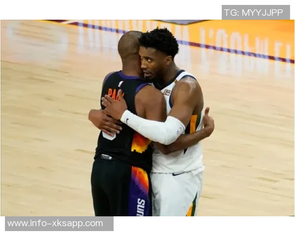 文班与哈珀同场竞技进攻防守双双领跑联盟展现强大实力