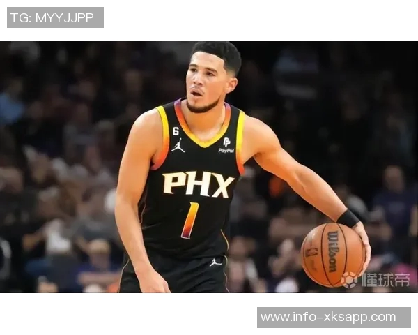 布克第三节发力砍下12分助队逆转全场贡献18分5助攻5抢断表现抢眼 布克第三节发力砍下12分助队逆转全场贡献18分5助攻5抢断表现抢眼