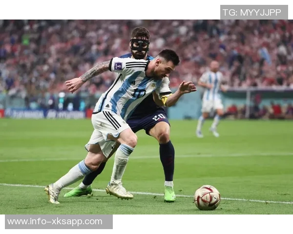 德尚怒斥法国队半场表现太慢亟需提升比赛节奏与活力 德尚怒斥法国队半场表现太慢亟需提升比赛节奏与活力