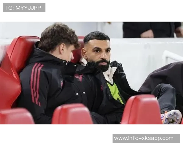 萨拉赫回应C罗炮轰言论称与教练无关有人想让我离开球队 萨拉赫回应C罗炮轰言论称与教练无关有人想让我离开球队