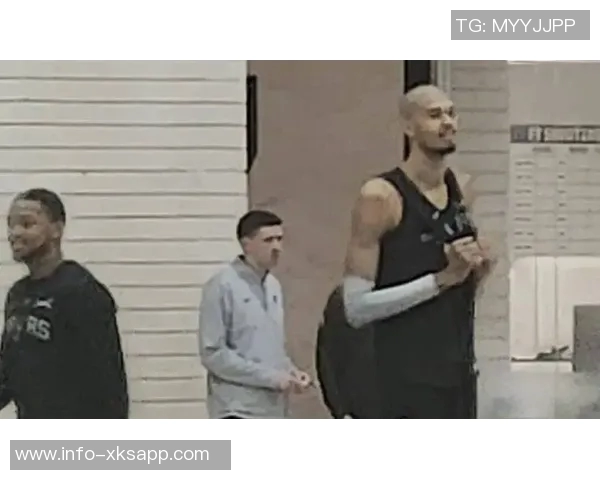 光头组合再展风采文班亚马与凯尔登联手砍下59分投篮命中率超五成