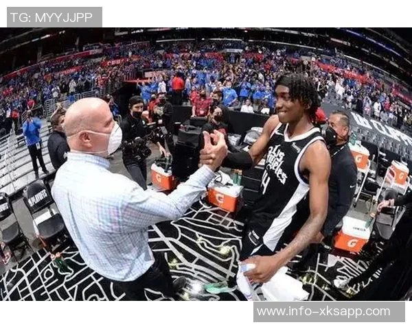 小卡火力全开背后原因祖巴茨替补助力首发阵容拉开空间